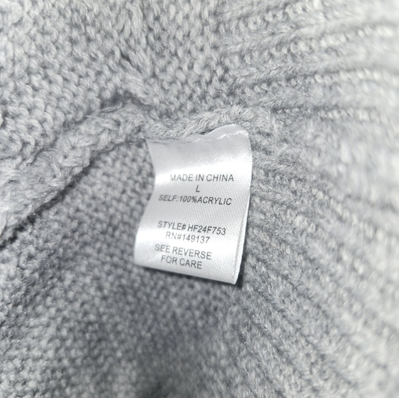 NWT HYFVE "Sterling Cardigan" Button-Up Sweater w/Studs✨️Distressing Gray🩶Large - Picture 10 of 15